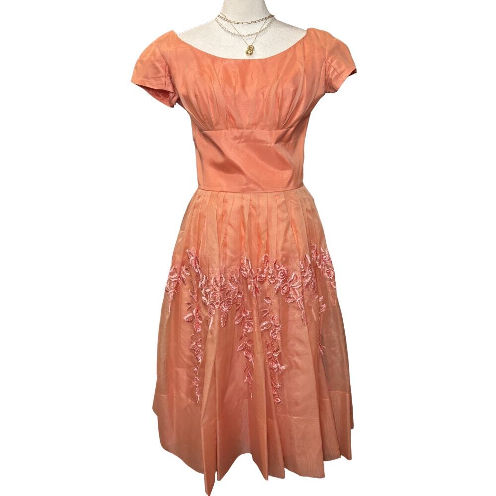 Vintage 1950s Embroidered Rose Organza Formal Dress Peach Coral XS